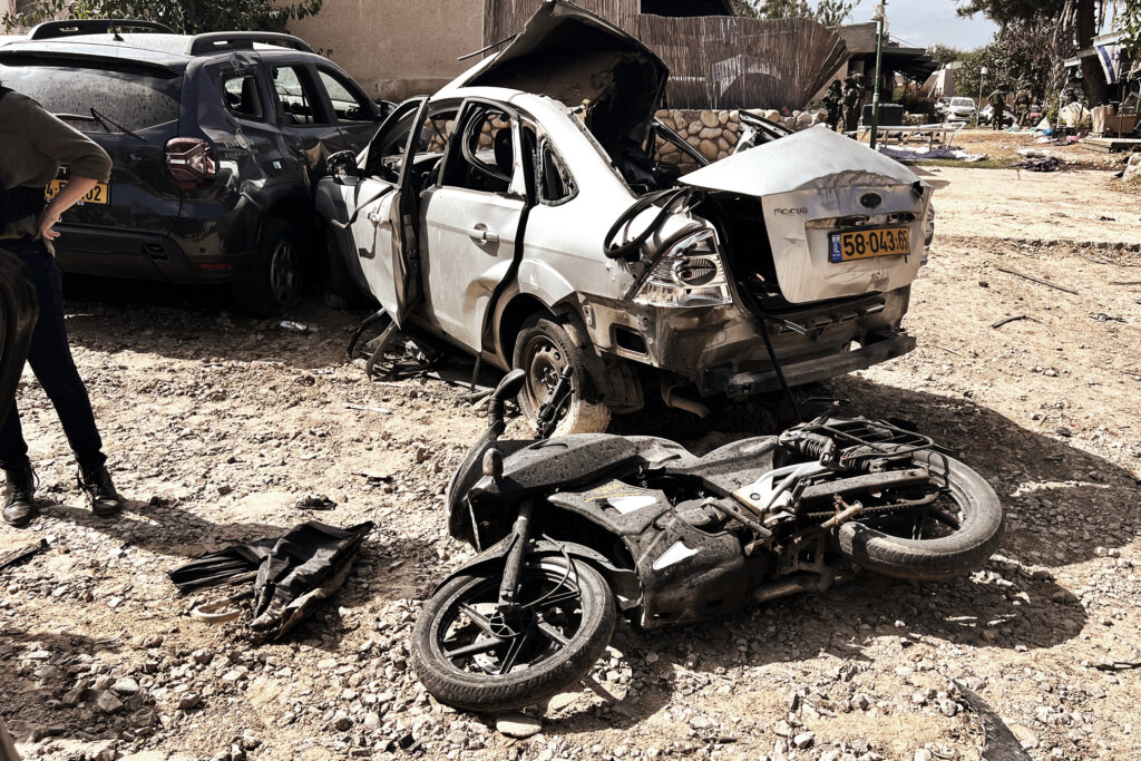 Car wreck at Kfar Aza 