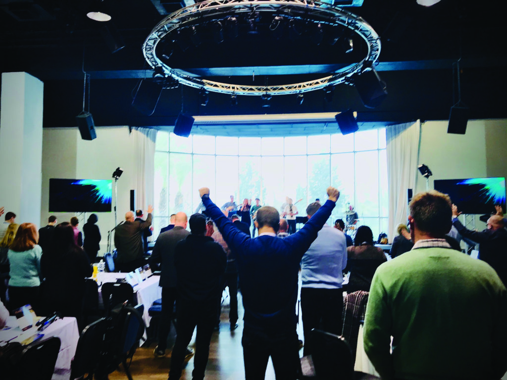 Powerful times of worship during the Envision 2020 Conference