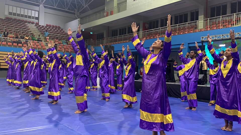 Fijian dancers praising the Lord