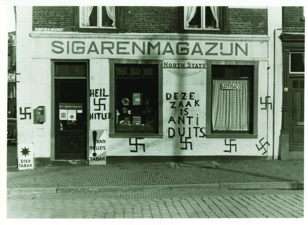 Swastikas and anti-Jewish slogans in Hague